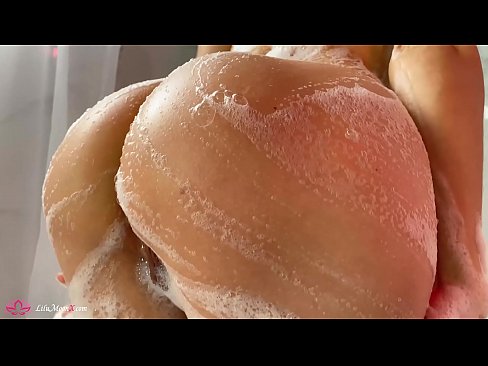 ❤️ Brunette pussy bibragailuarekin masturbatzen du dutxan orgasmo bizia lortzeko ️ Sexu bideoa pornoan eu.pornjimbo.ru ❌️