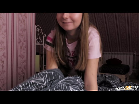 ❤️ Blondie-k bere BFF-ren sakon zurrupatzen du eta esperma jasotzen du ahoan ️ Sexu bideoa pornoan eu.pornjimbo.ru ❌️